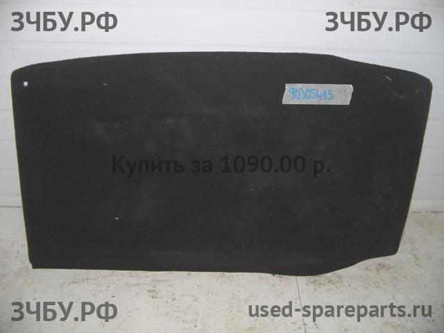 Volkswagen Golf 4 Полка задняя