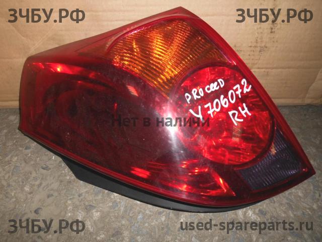 KIA Ceed 1 Фонарь правый