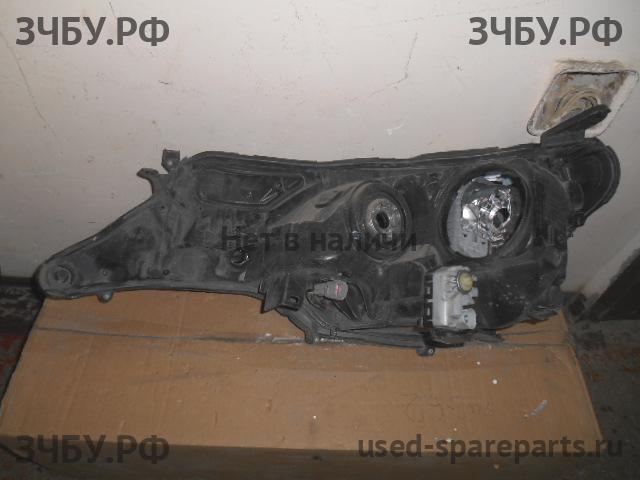 Toyota RAV 4 (4) Фара правая