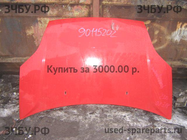 Ford Fiesta 5 Капот