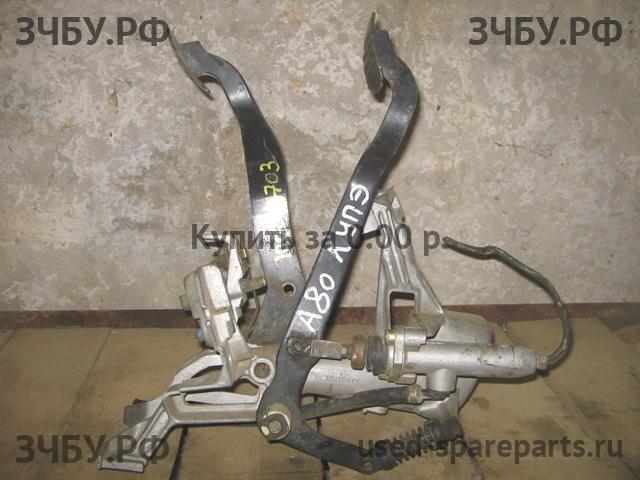 Audi 80/90 [B4] Блок педалей