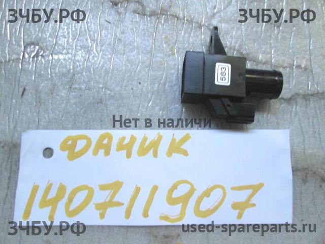Nissan Primera P12 Датчик температуры воздуха