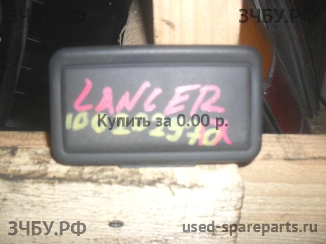 Mitsubishi Lancer 9 [CS/Classic] Пепельница