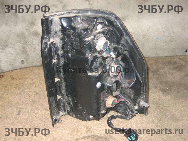 Mitsubishi Pajero/Montero 4 Фонарь левый