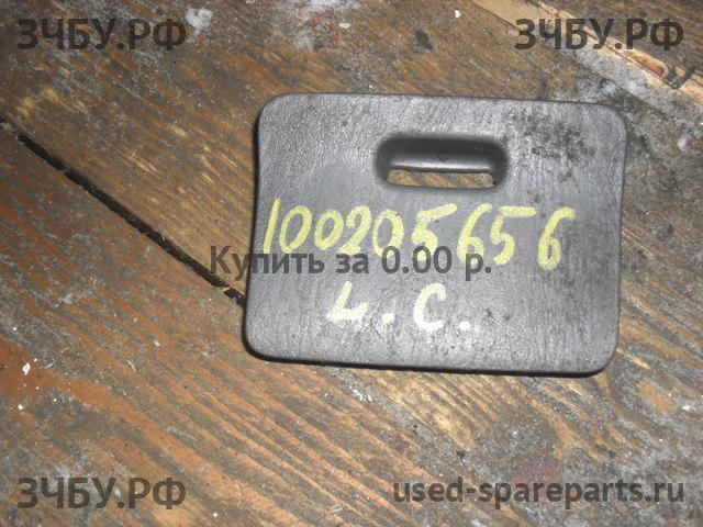 Toyota Land Cruiser 200 Пластик салона