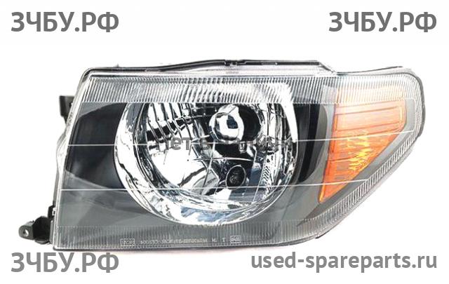 Mitsubishi Pajero Pinin (H60) Фара левая