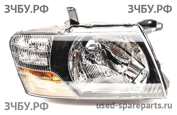 Mitsubishi Pajero/Montero 3 Фара правая