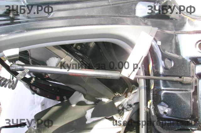 Hyundai Santa Fe 1 (SM) Амортизатор крышки багажника