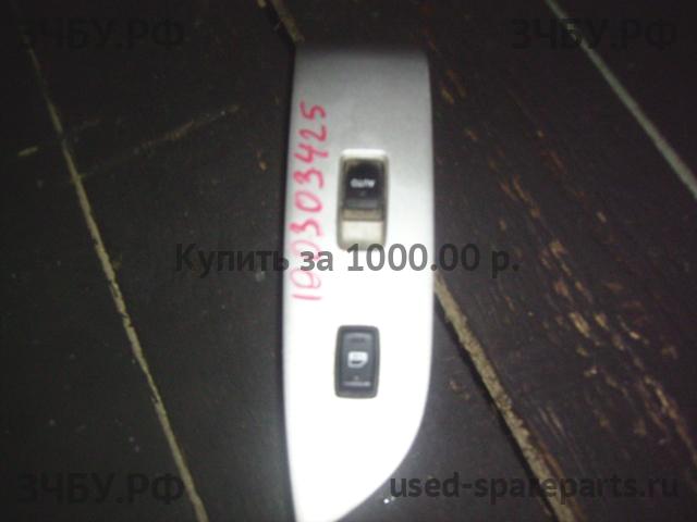Lexus RX (2) 300/330/350/400h Кнопка стеклоподъемника передняя правая