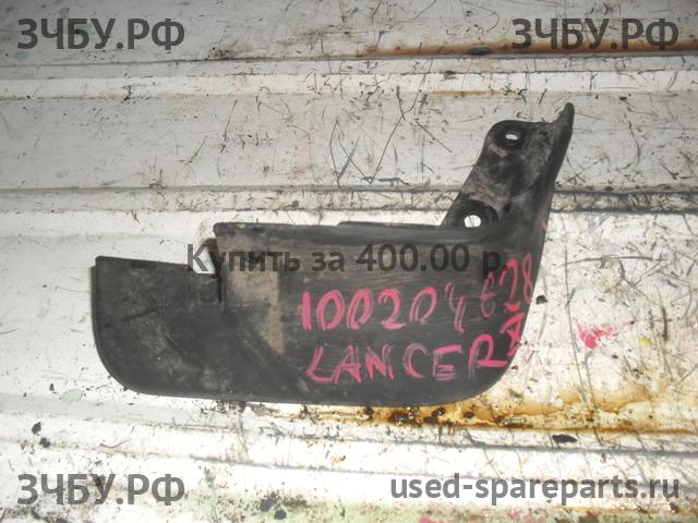 Mitsubishi Lancer 10 [CX/CY] Брызговик передний правый