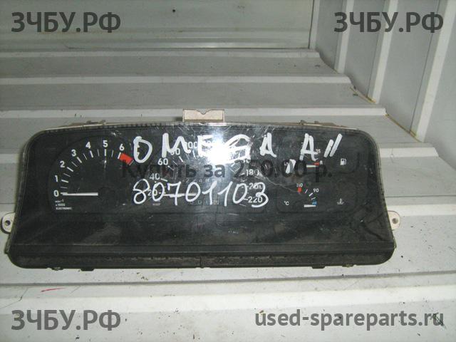 Opel Omega A Панель приборов