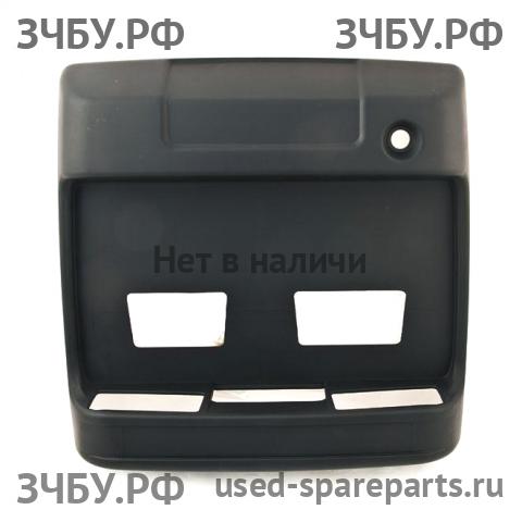 Mitsubishi Pajero/Montero 3 Накладка на дверь багажника