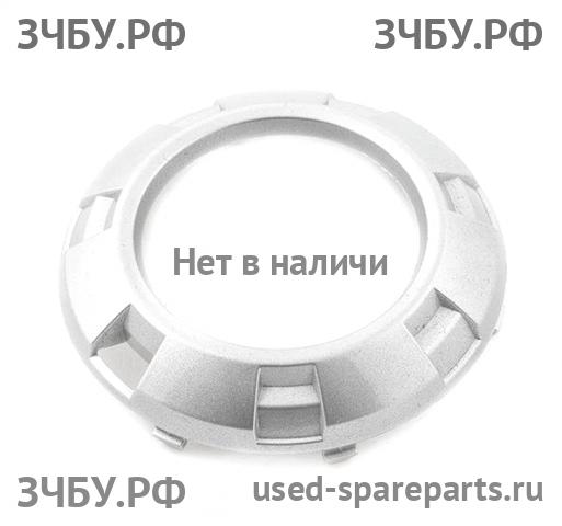 Mitsubishi Pajero/Montero 4 Накладка переднего бампера