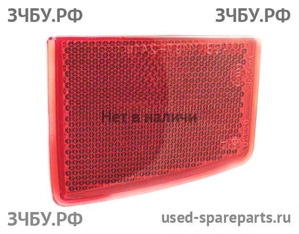 Mitsubishi Pajero/Montero 4 Отражатель в бампер левый