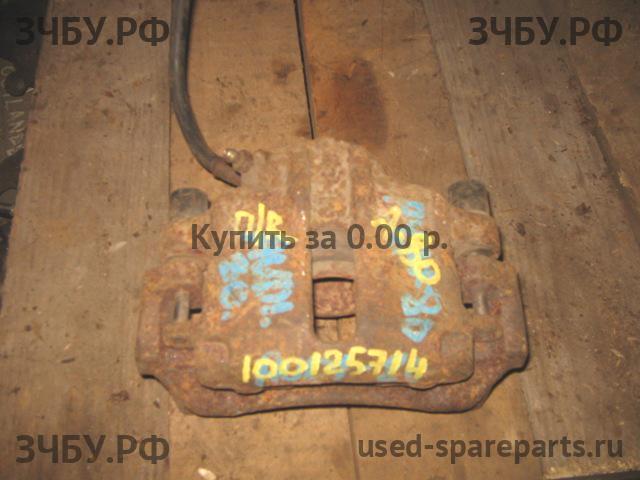 Audi 80/90 [B4] Суппорт передний правый (в сборе со скобой)