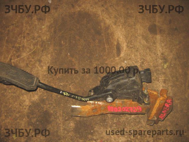 Nissan Almera 16 Педаль газа