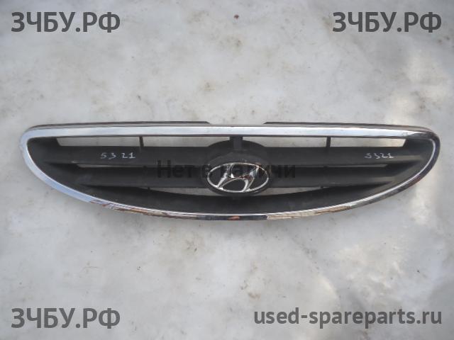 Hyundai Accent 2 Решетка радиатора