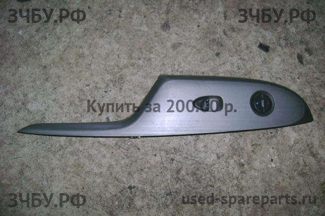 Honda Civic 8 (5D) Кнопка стеклоподъемника передняя правая