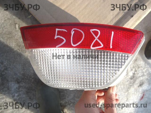 Ford Focus 2 Фонарь задний в бампер правый