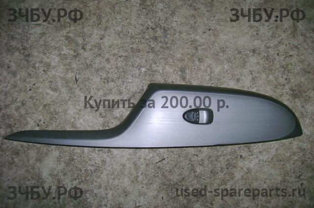 Honda Civic 8 (5D) Кнопка стеклоподъемника передняя правая