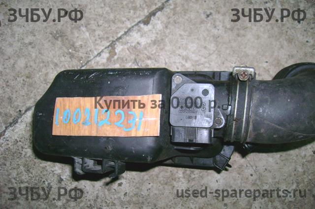 Toyota Echo Расходомер воздуха (массметр)