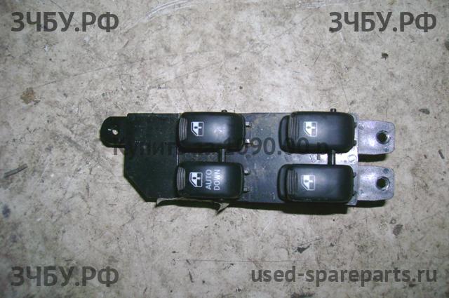 Hyundai Santa Fe 1 (SM) Кнопка стеклоподъемника передняя левая (блок)
