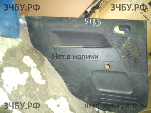 Ford Fusion Обшивка двери задней левой
