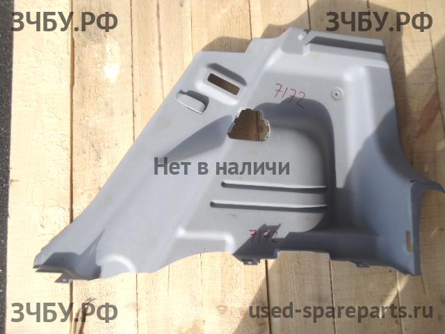 KIA Picanto 1 Обшивка багажника
