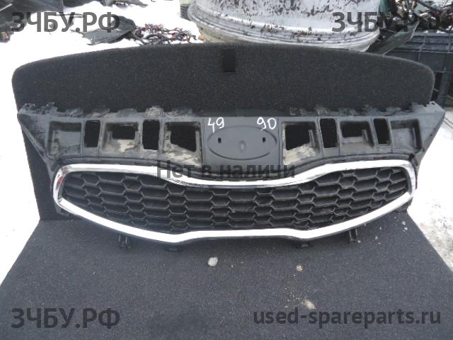 KIA Ceed 2 Решетка радиатора