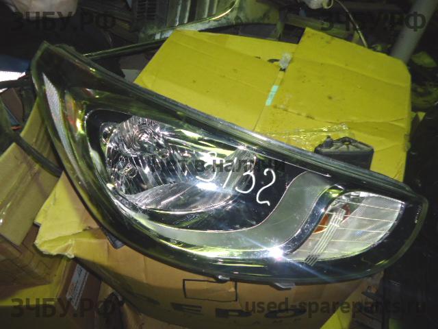 Hyundai Solaris 1 Фара правая