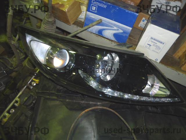 KIA Sportage 3 Фара правая
