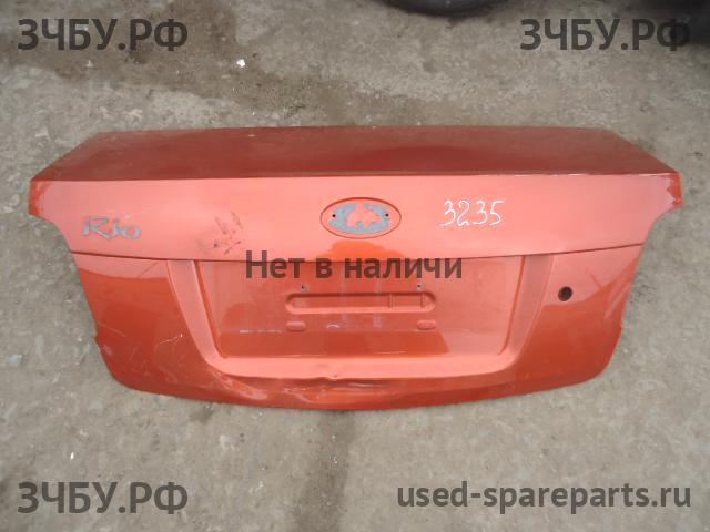KIA Rio 2 Крышка багажника