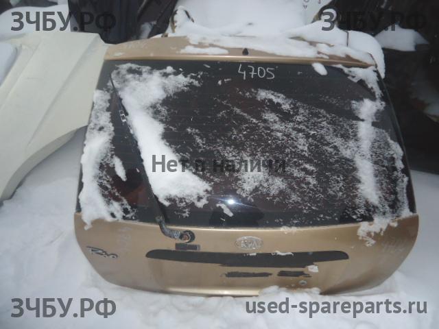 KIA Rio 1 Дверь багажника