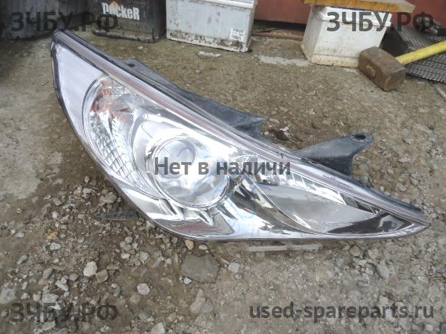 Hyundai Sonata 6 (YF) Фара правая