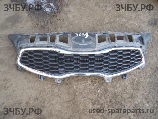 KIA Ceed 2 Решетка радиатора