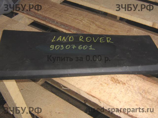 Land Rover Discovery 3 Накладка стойки средней правой