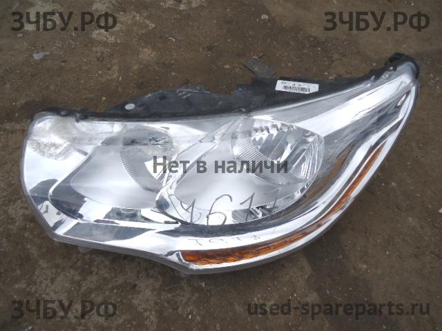 Citroen C4 (2) Фара левая