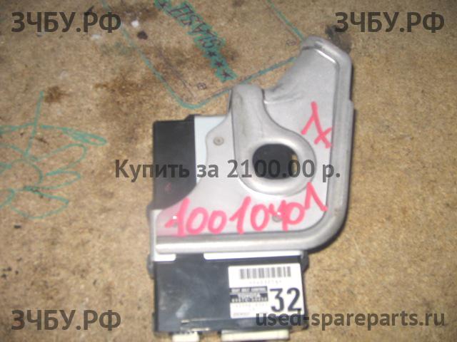 Lexus LX (2) 570 Блок электронный