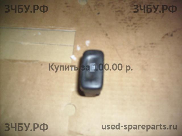 Nissan Primera P10 Кнопка обогрева заднего стекла