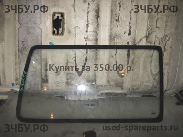 Volkswagen T4 Transporter Стекло кузовное глухое правое
