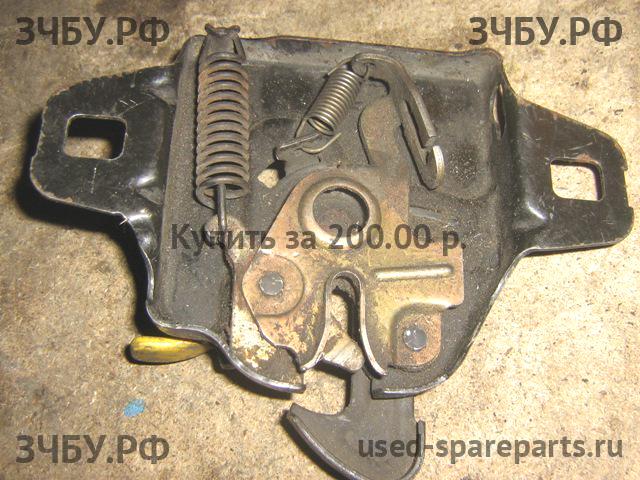 Dodge Intrepid 2 Замок капота