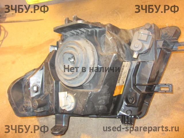 Nissan Pathfinder 2 (R51) Фара правая