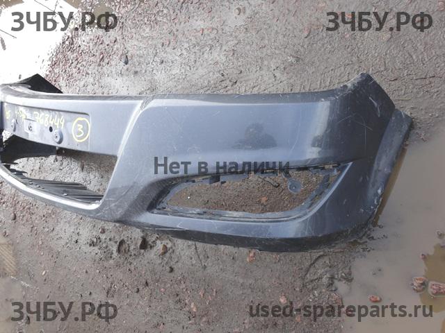 Opel Astra H Бампер передний