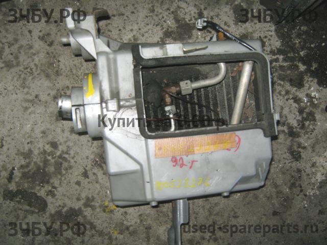 Mazda 929 [HC] Корпус отопителя (корпус печки)