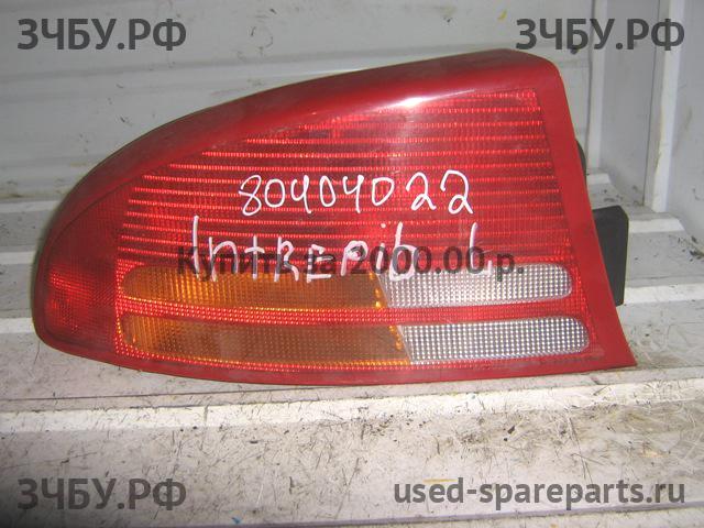 Dodge Intrepid 2 Фонарь левый