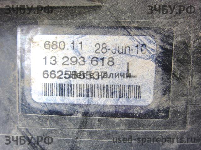 Opel Astra J ПТФ левая