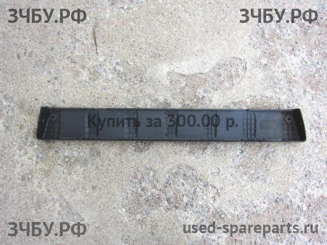 Hyundai H-100 Подножка