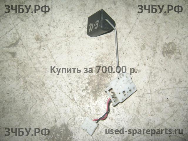 Toyota Corolla (E12) Датчик уровня топлива
