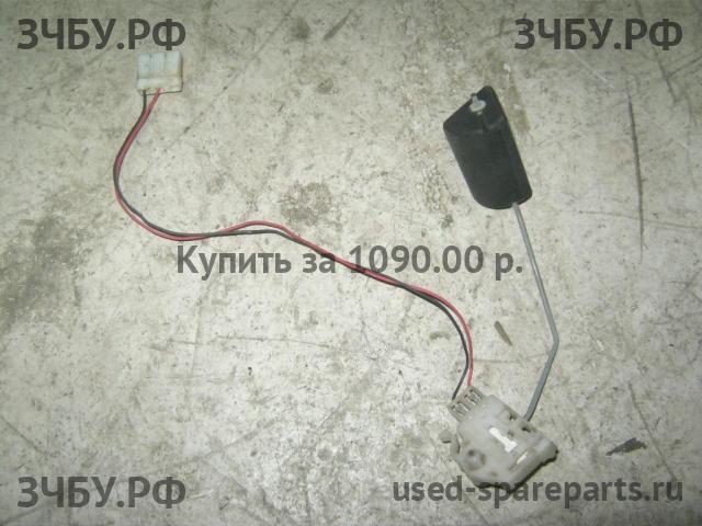 Toyota Auris 1 (E150) Датчик уровня топлива