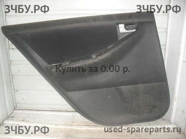 Toyota Corolla (E12) Обшивка двери задней левой